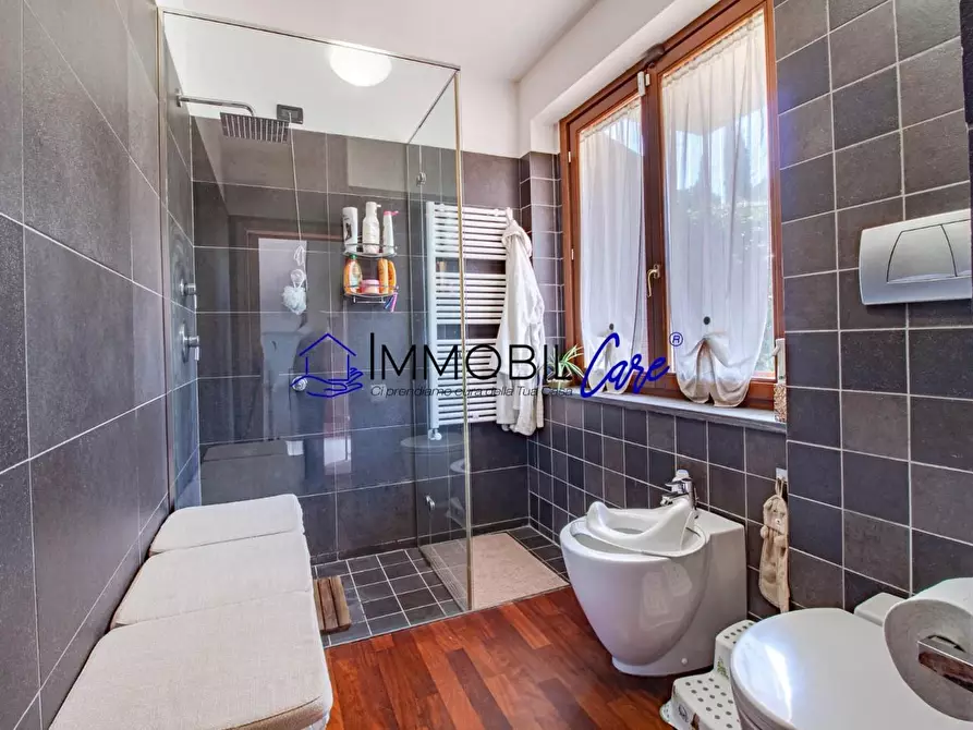 Immagine 12 di Appartamento in vendita  a Livorno