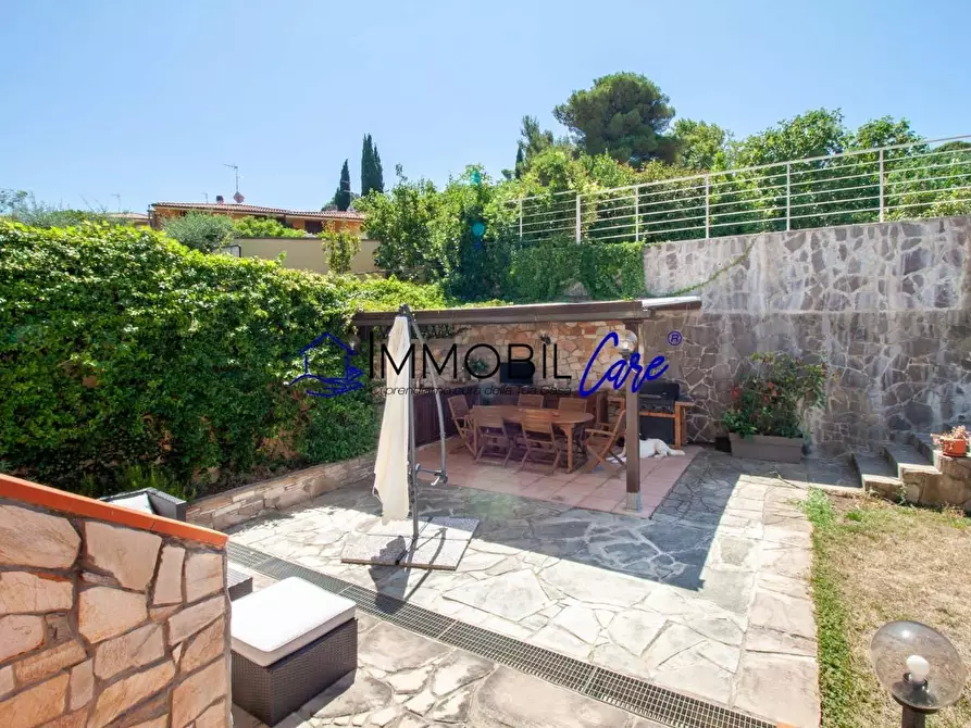 Immagine 30 di Appartamento in vendita  a Livorno