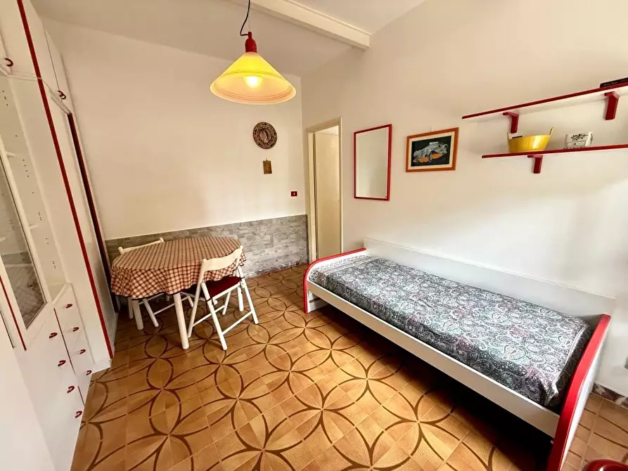 Immagine 19 di Casa indipendente in vendita  a Massa