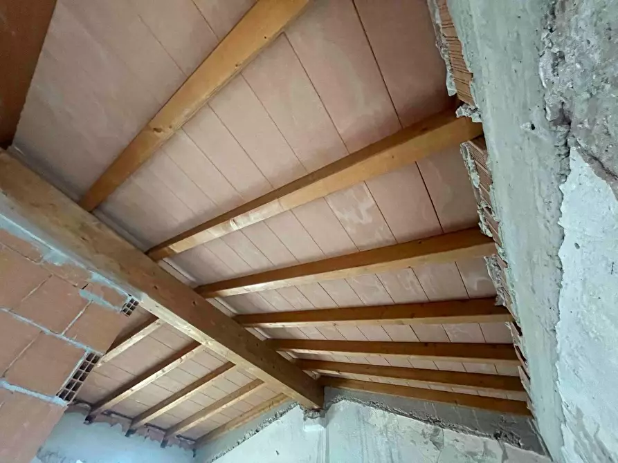 Immagine 13 di Casa bifamiliare in vendita  a Castelnuovo Magra