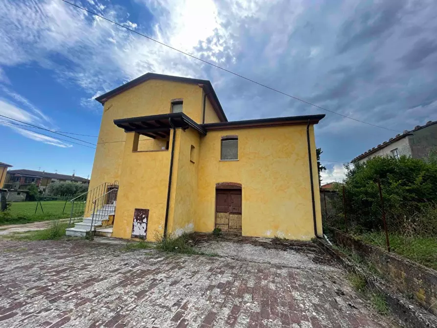 Immagine 2 di Casa bifamiliare in vendita  a Castelnuovo Magra