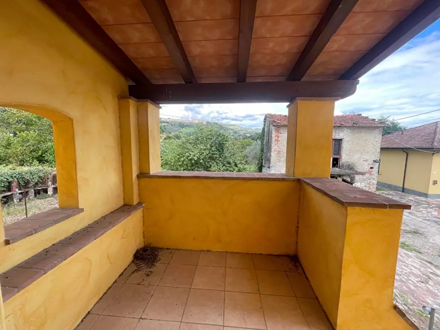 Immagine 4 di Casa bifamiliare in vendita  a Castelnuovo Magra