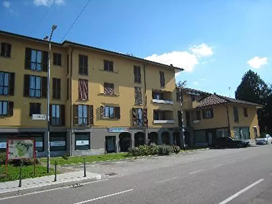 Immagine 2 di Appartamento in vendita  a Lentate Sul Seveso