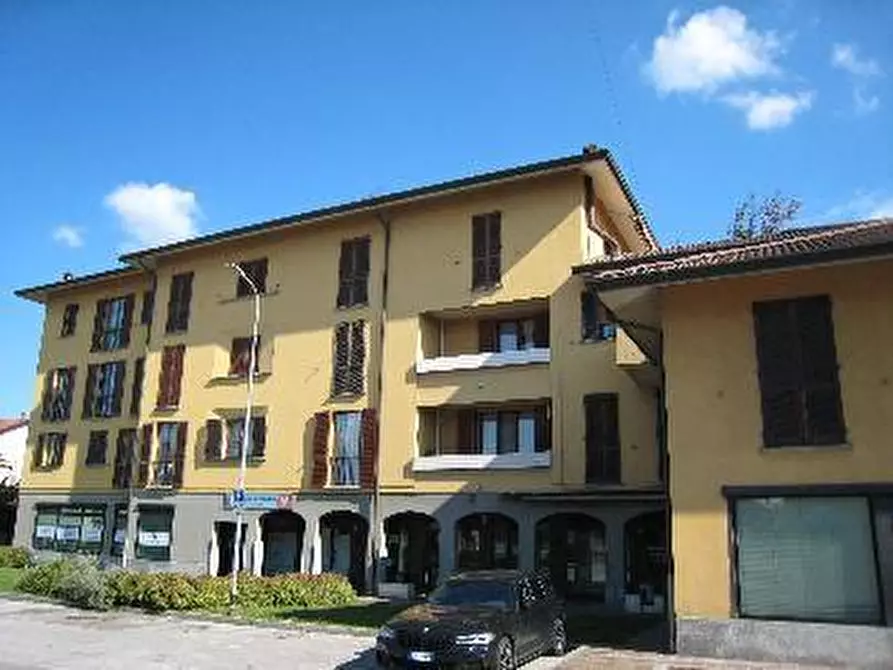 Immagine 3 di Appartamento in vendita  a Lentate Sul Seveso