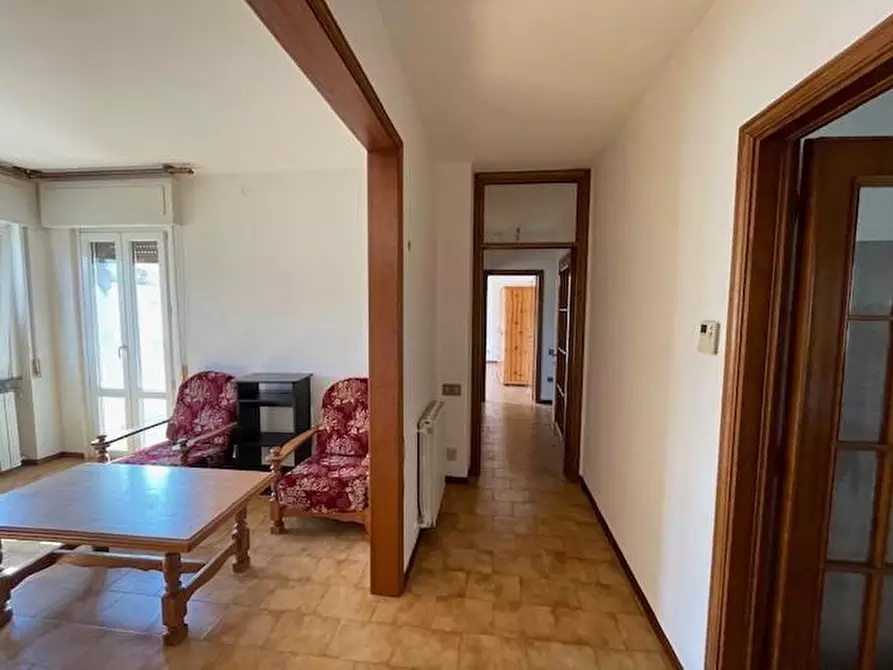 Immagine 2 di Appartamento in vendita  a Vecchiano