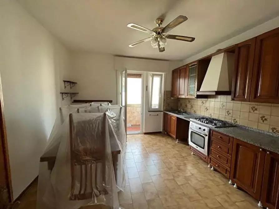 Immagine 5 di Appartamento in vendita  a Vecchiano