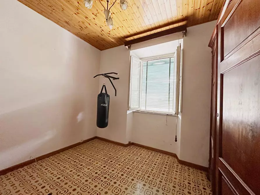 Immagine 17 di Appartamento in vendita  a Lucca