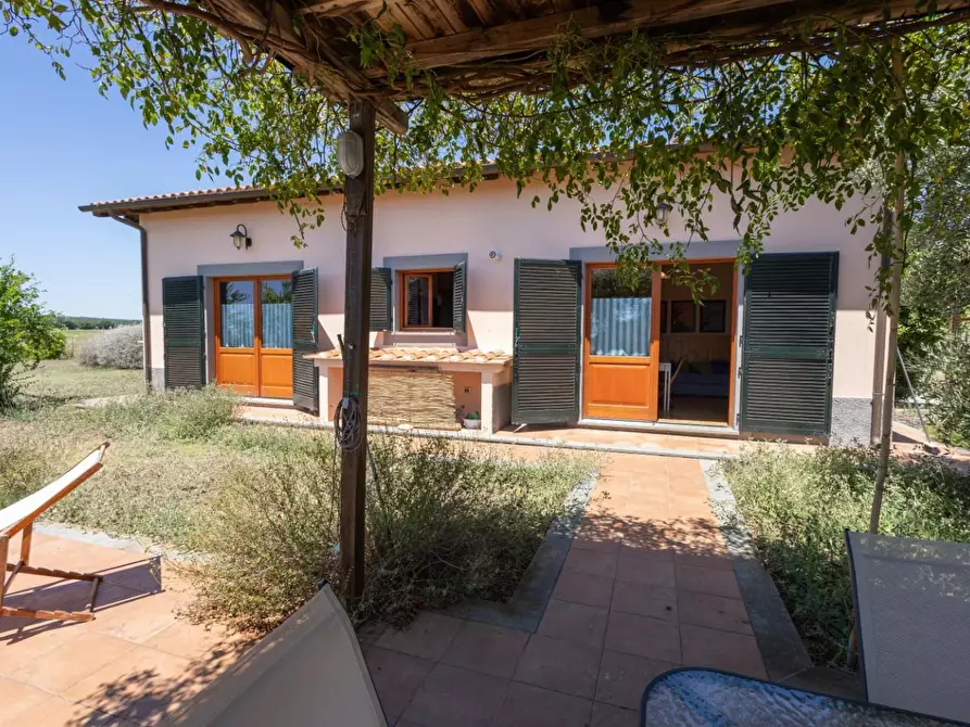 Immagine 41 di Villa in vendita  a Tarquinia
