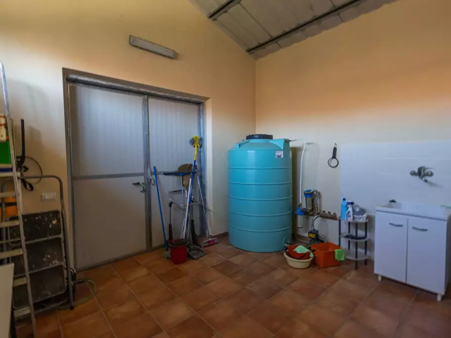 Immagine 38 di Villa in vendita  a Tarquinia