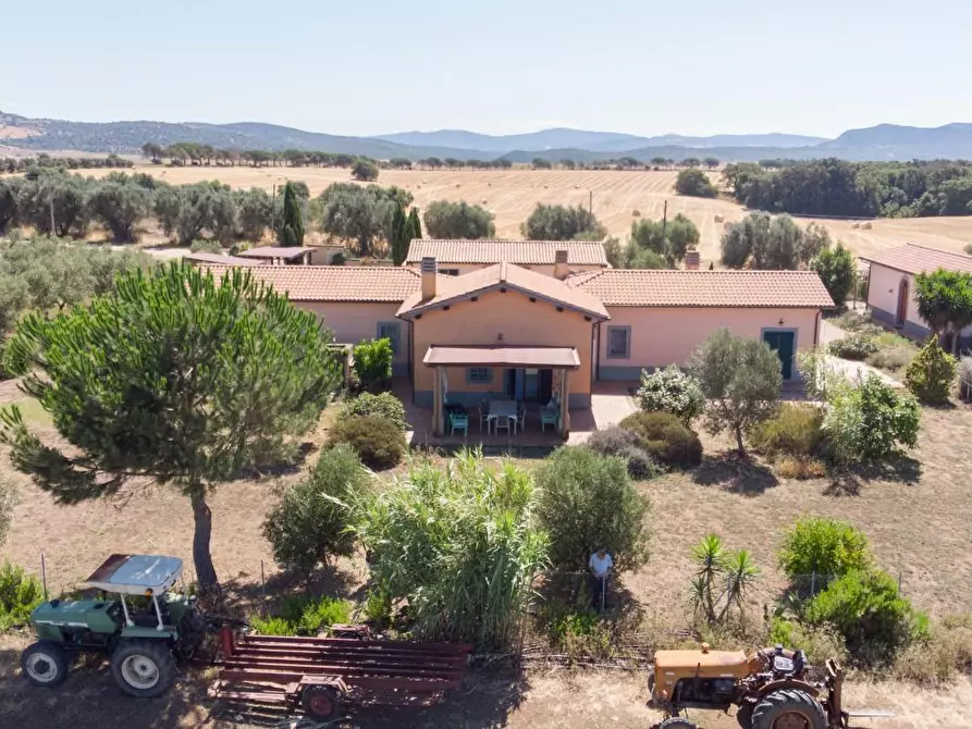 Immagine 50 di Villa in vendita  a Tarquinia