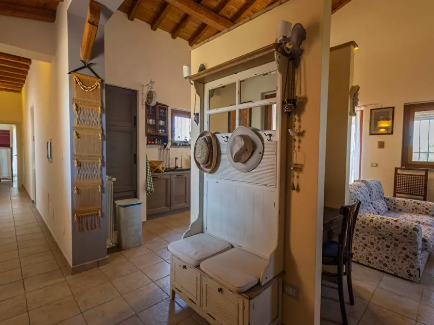 Immagine 9 di Villa in vendita  a Tarquinia