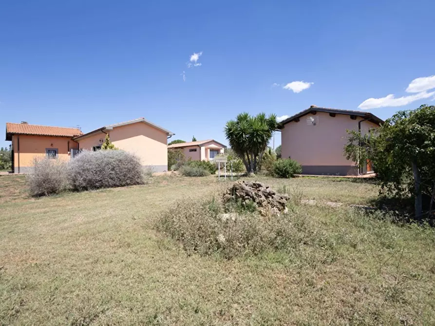 Immagine 43 di Villa in vendita  a Tarquinia