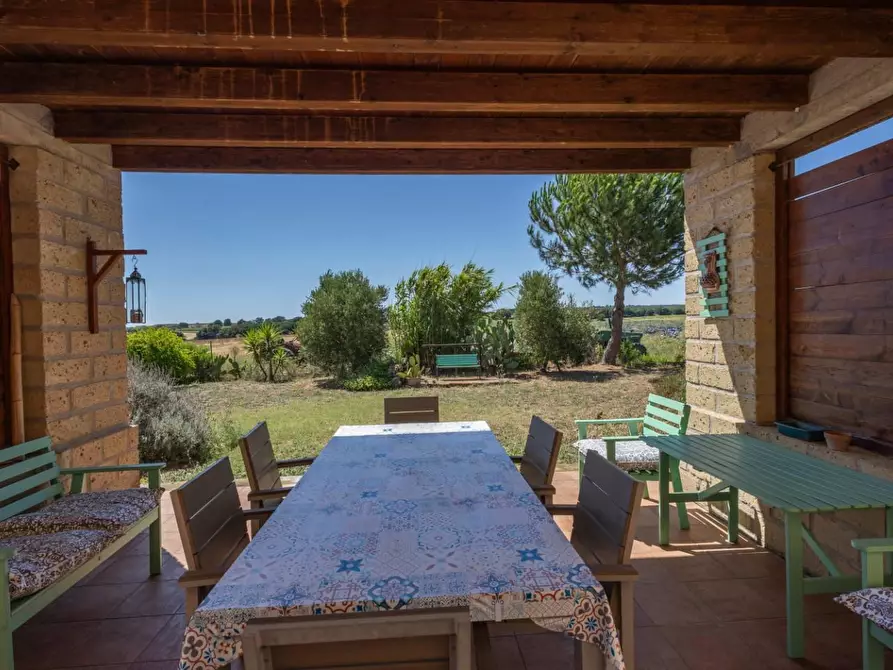 Immagine 37 di Villa in vendita  a Tarquinia