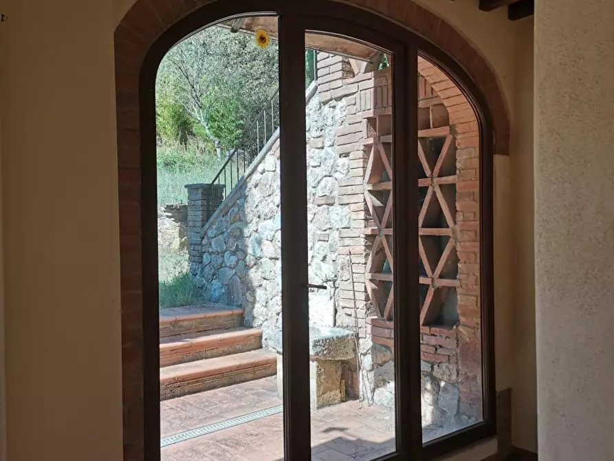 Immagine 7 di Casa colonica in vendita  a Monteriggioni