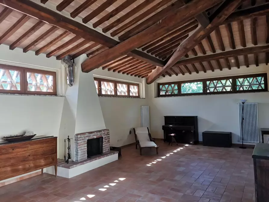 Immagine 4 di Casa colonica in vendita  a Monteriggioni