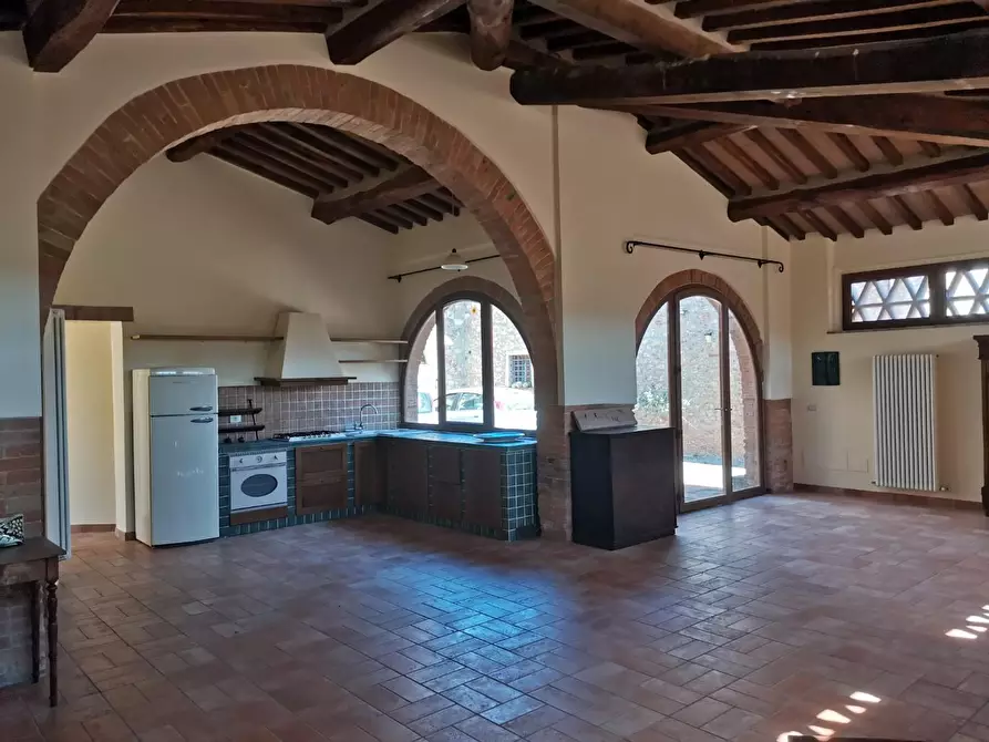 Immagine 1 di Casa colonica in vendita  a Monteriggioni