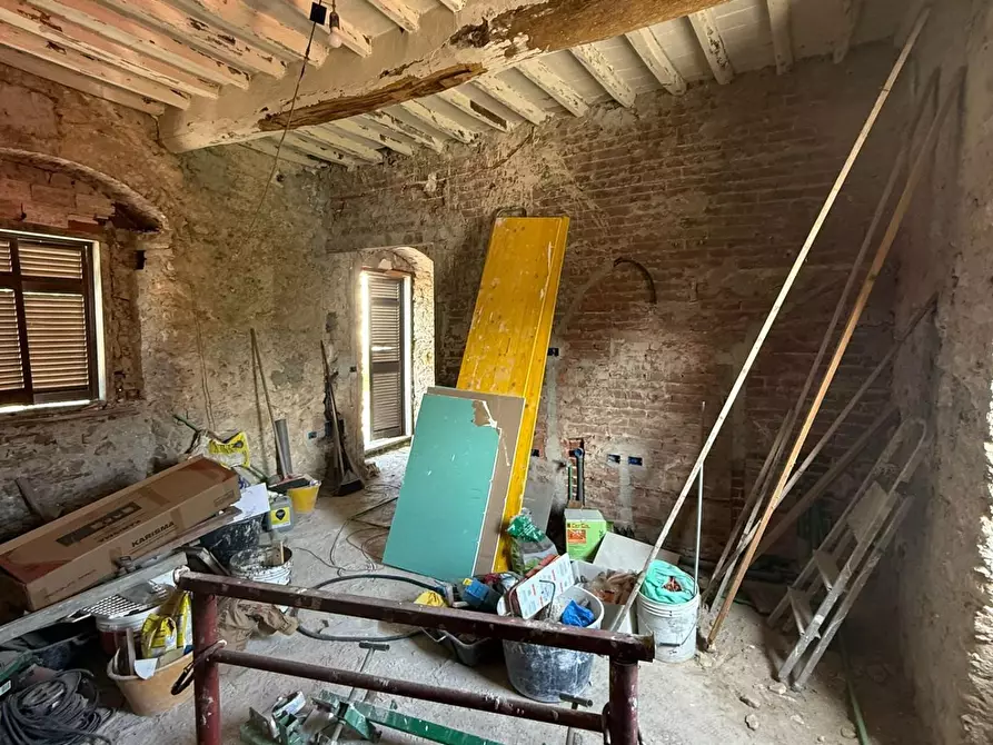 Immagine 9 di Casa semindipendente in vendita  a Carrara