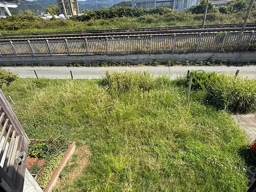 Immagine 26 di Casa semindipendente in vendita  a Carrara