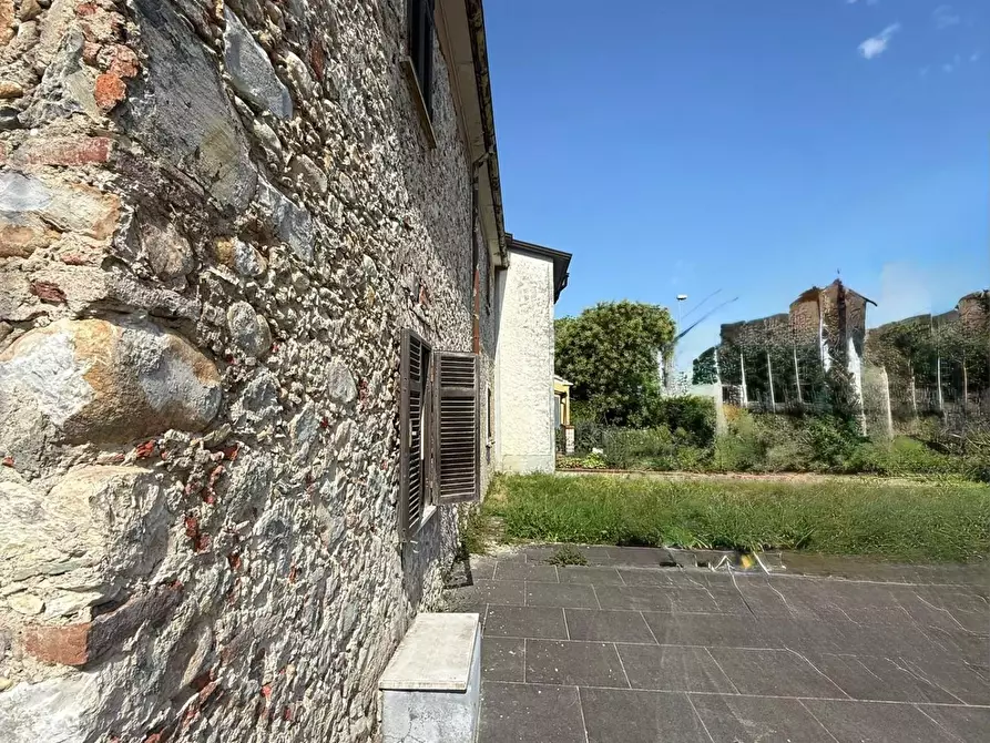 Immagine 5 di Casa semindipendente in vendita  a Carrara