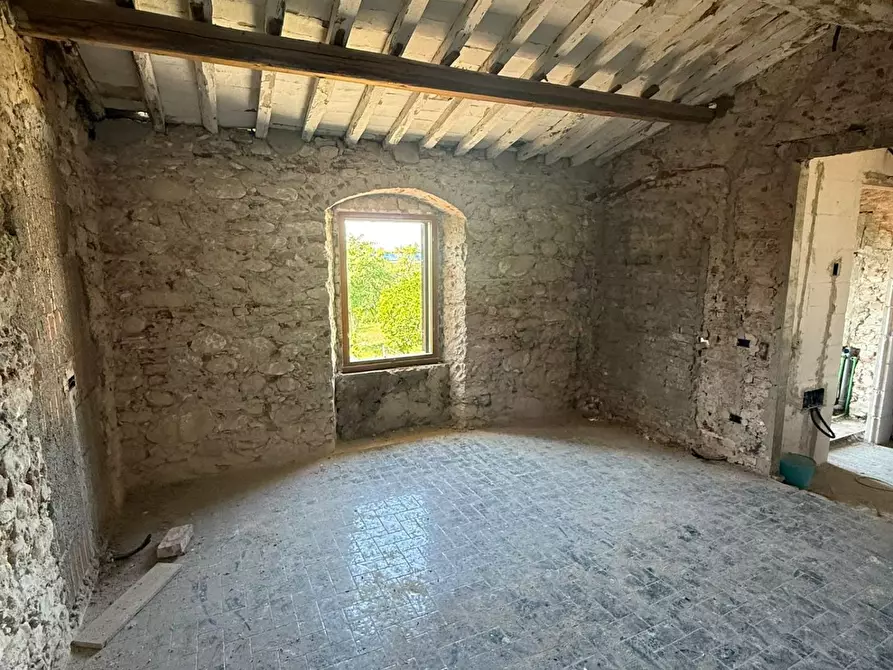 Immagine 22 di Casa semindipendente in vendita  a Carrara