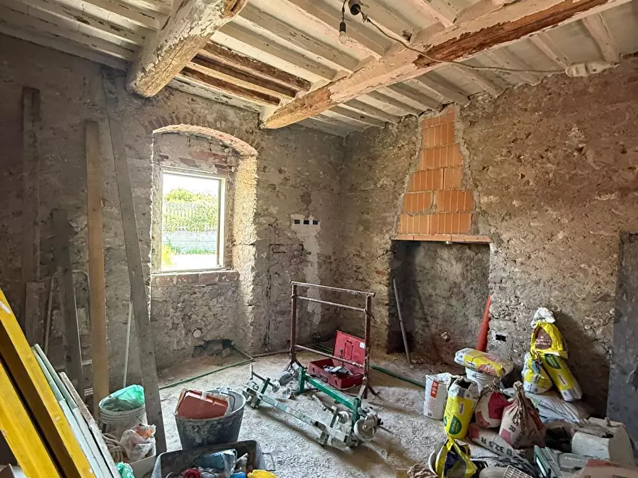 Immagine 11 di Casa semindipendente in vendita  a Carrara