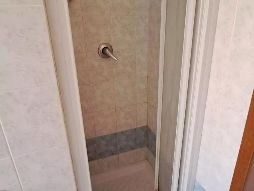 Immagine 16 di Appartamento in vendita  a Rosignano Marittimo