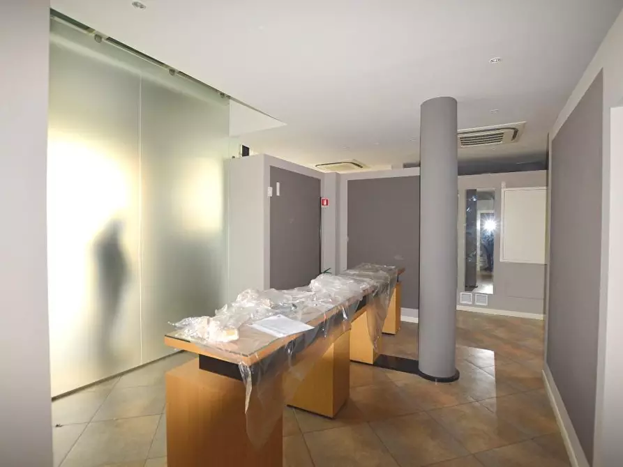 Immagine 7 di Appartamento in vendita  a Lucca