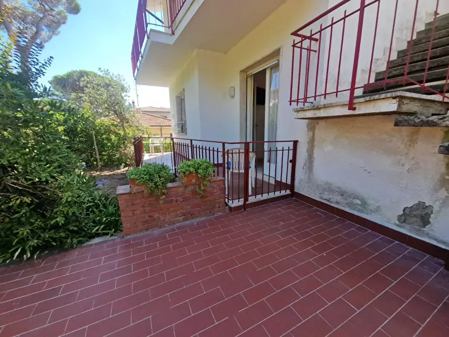 Immagine 7 di Casa quadrifamiliare in vendita  a Rosignano Marittimo