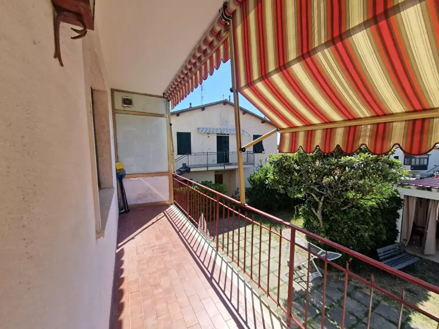 Immagine 9 di Casa quadrifamiliare in vendita  a Rosignano Marittimo