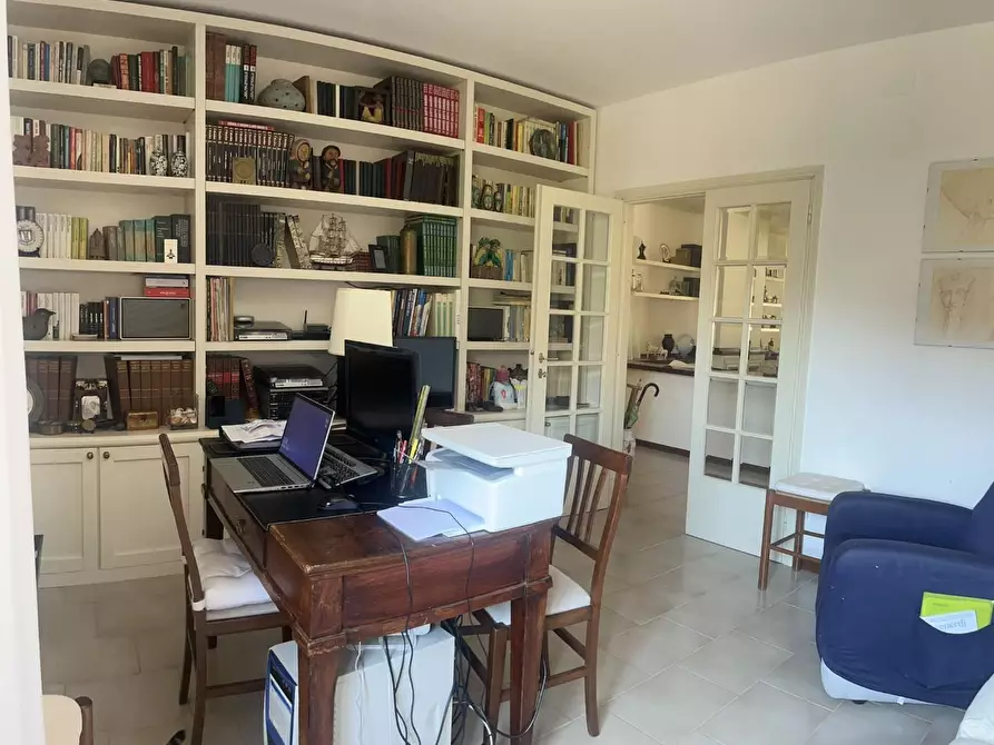 Immagine 17 di Appartamento in vendita  a Ponsacco