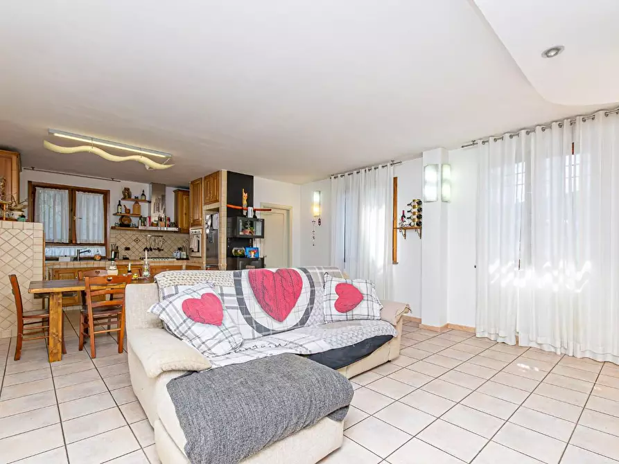 Immagine 6 di Appartamento in vendita  a Ponsacco