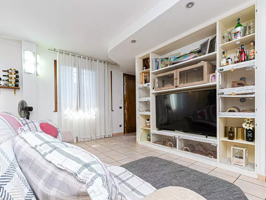 Immagine 7 di Appartamento in vendita  a Ponsacco