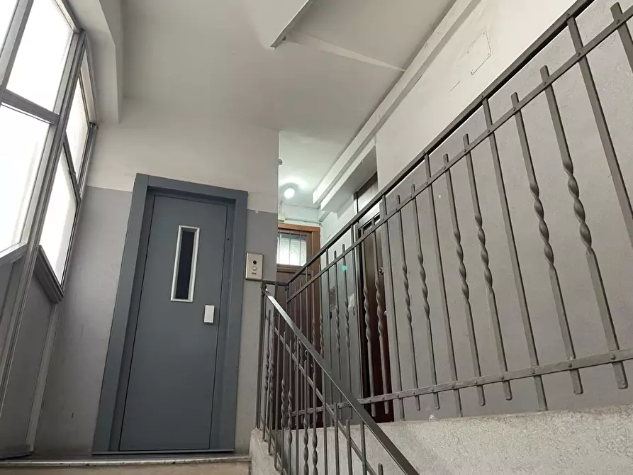 Immagine 5 di Appartamento in vendita  a Taranto