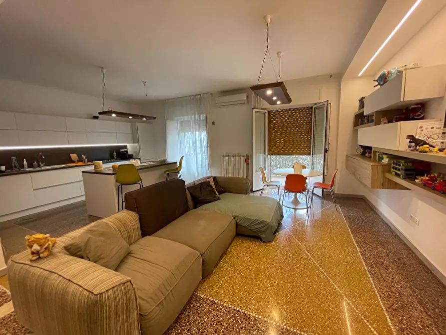 Immagine 14 di Appartamento in vendita  a Taranto