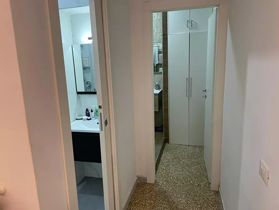 Immagine 19 di Appartamento in vendita  a Taranto