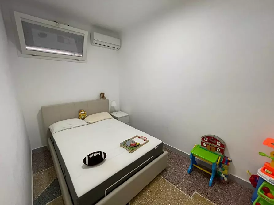 Immagine 10 di Appartamento in vendita  a Taranto