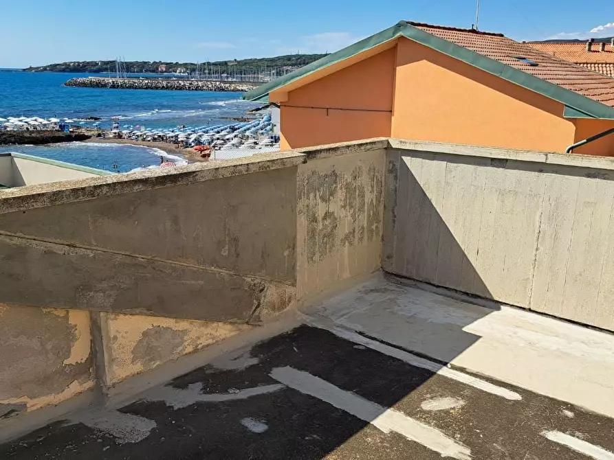 Immagine 7 di Appartamento in vendita  a Rosignano Marittimo