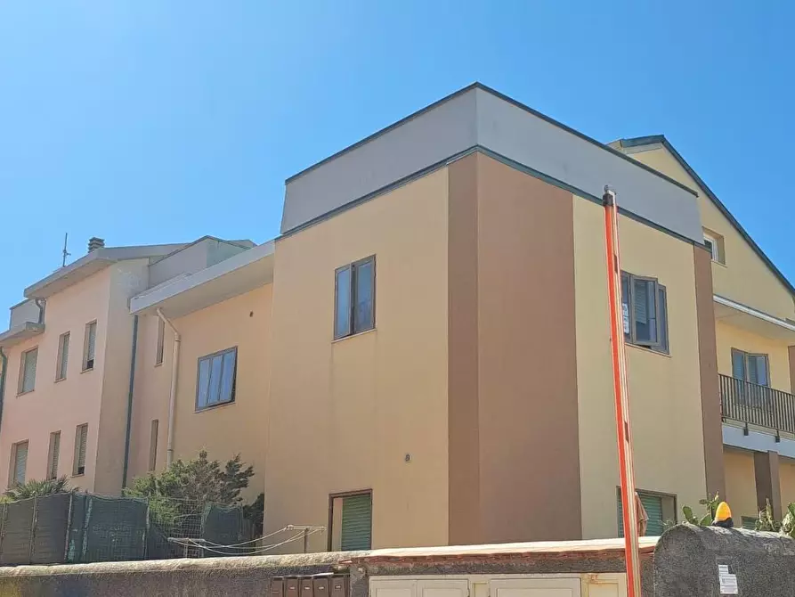 Immagine 15 di Appartamento in vendita  a Rosignano Marittimo