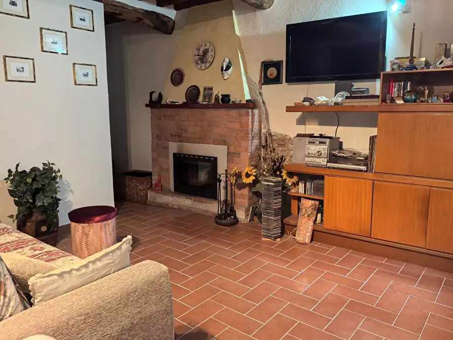 Immagine 8 di Rustico / casale in vendita  a Buti