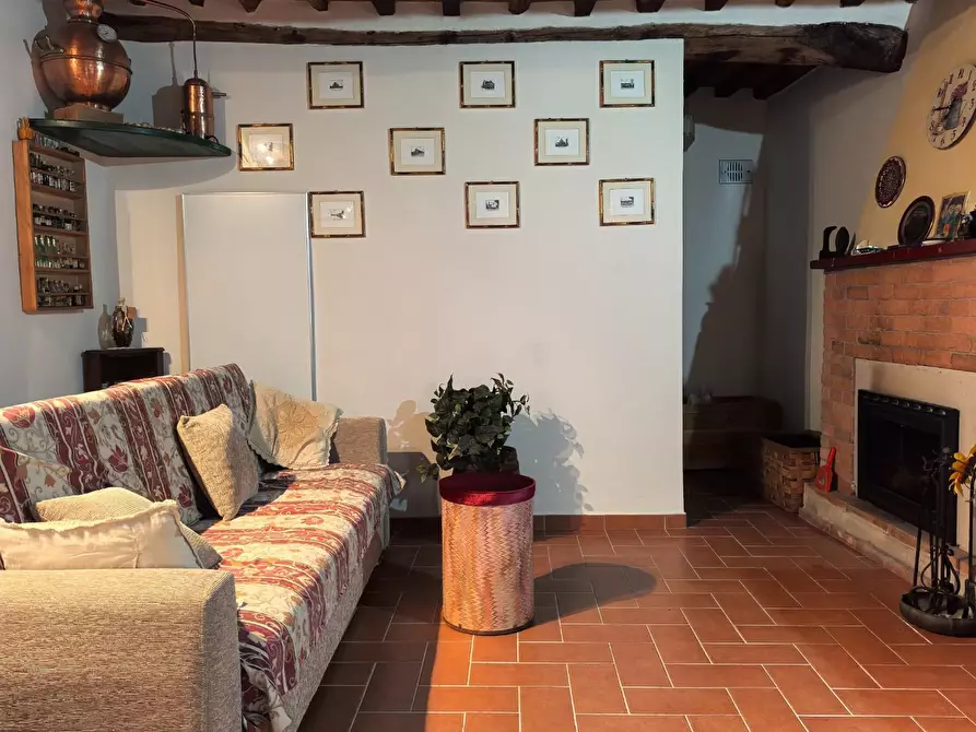 Immagine 10 di Rustico / casale in vendita  a Buti