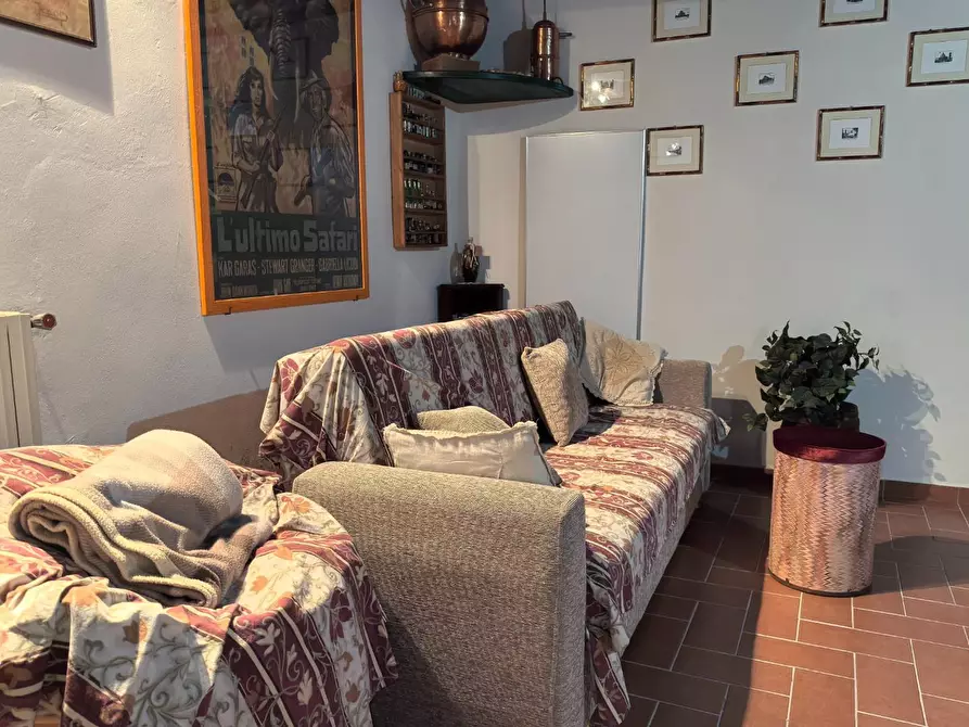 Immagine 11 di Rustico / casale in vendita  a Buti