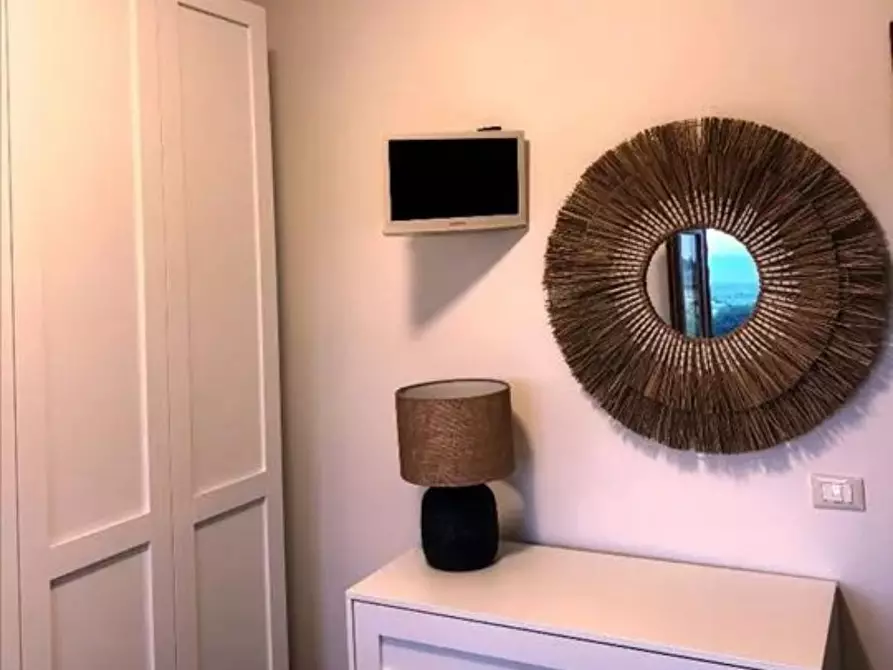 Immagine 11 di Appartamento in vendita  a Siena