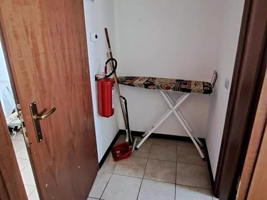 Immagine 13 di Appartamento in vendita  a Rosignano Marittimo