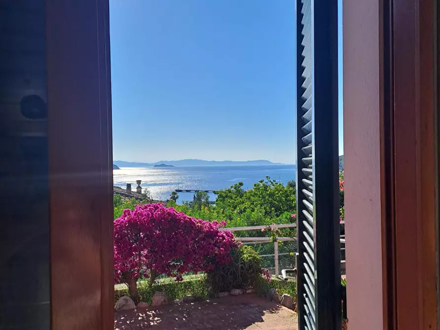 Immagine 35 di Appartamento in vendita  a Rio Marina