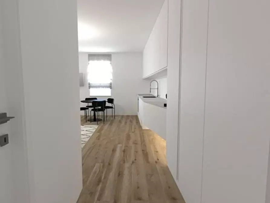 Immagine 3 di Appartamento in vendita  a Siena