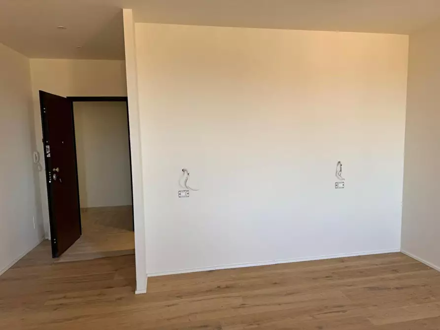 Immagine 8 di Appartamento in vendita  a Siena