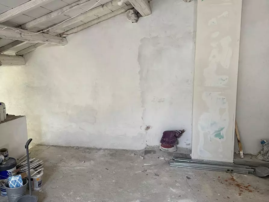 Immagine 17 di Appartamento in vendita  a Siena