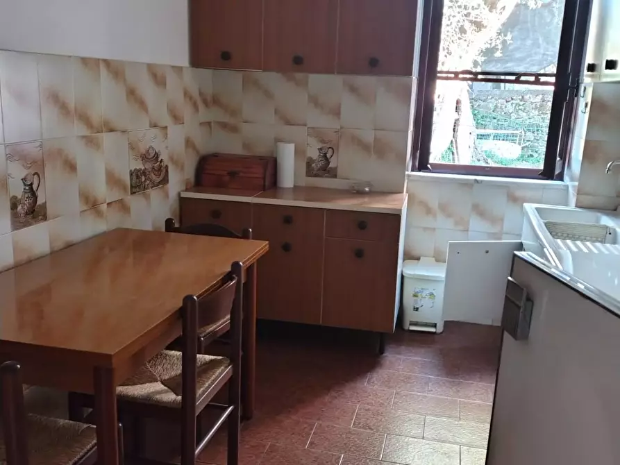 Immagine 10 di Porzione di casa in vendita  a Carrara