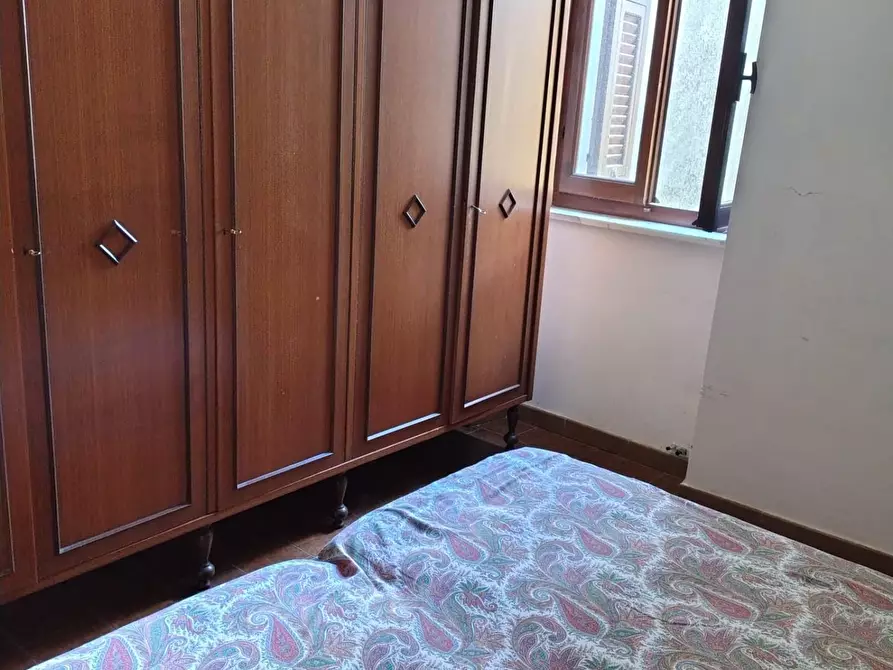 Immagine 2 di Porzione di casa in vendita  a Carrara