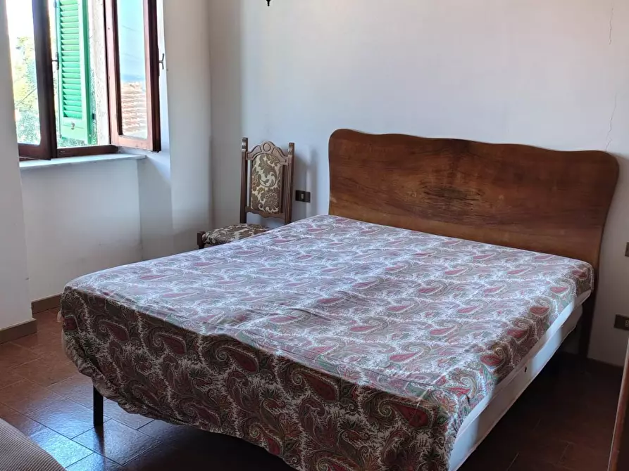 Immagine 7 di Porzione di casa in vendita  a Carrara